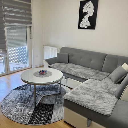 Amina Appartement Tuzla Buitenkant foto