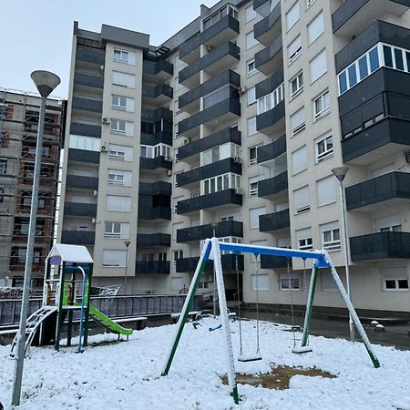Amina Appartement Tuzla Buitenkant foto